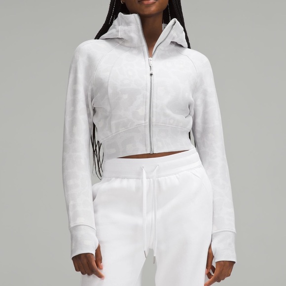 NEW WITH TAGS Lululemon scuba full-zip cropped hoodie! - Picture 1 of 6